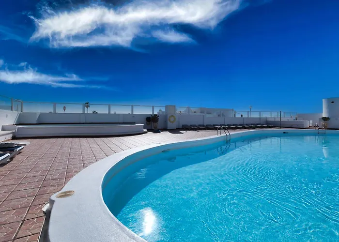 L Azdora La Concha Luxury House-shared Pool Tatil Evi *