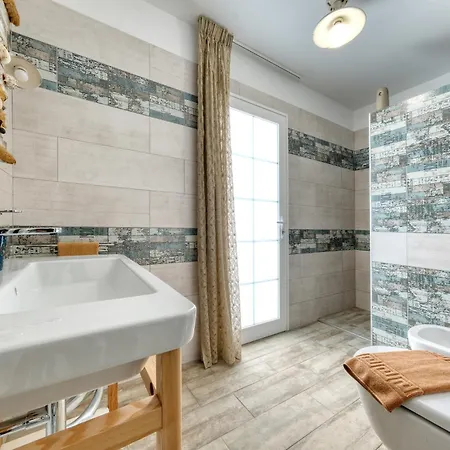 度假居 L Azdora La Concha Luxury House-shared Pool *