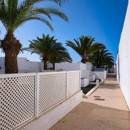 L Azdora La Concha Luxury House * Playa Honda (Lanzarote)