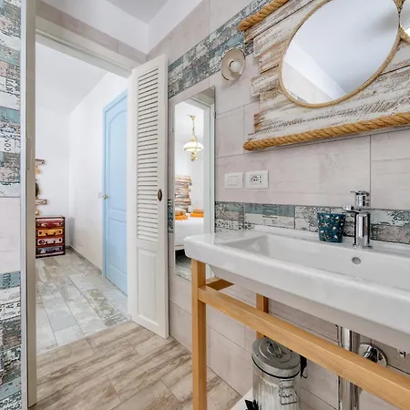 Holiday home L Azdora La Concha Luxury House *