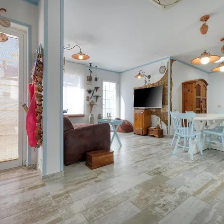 L Azdora La Concha Luxury House-shared Pool *